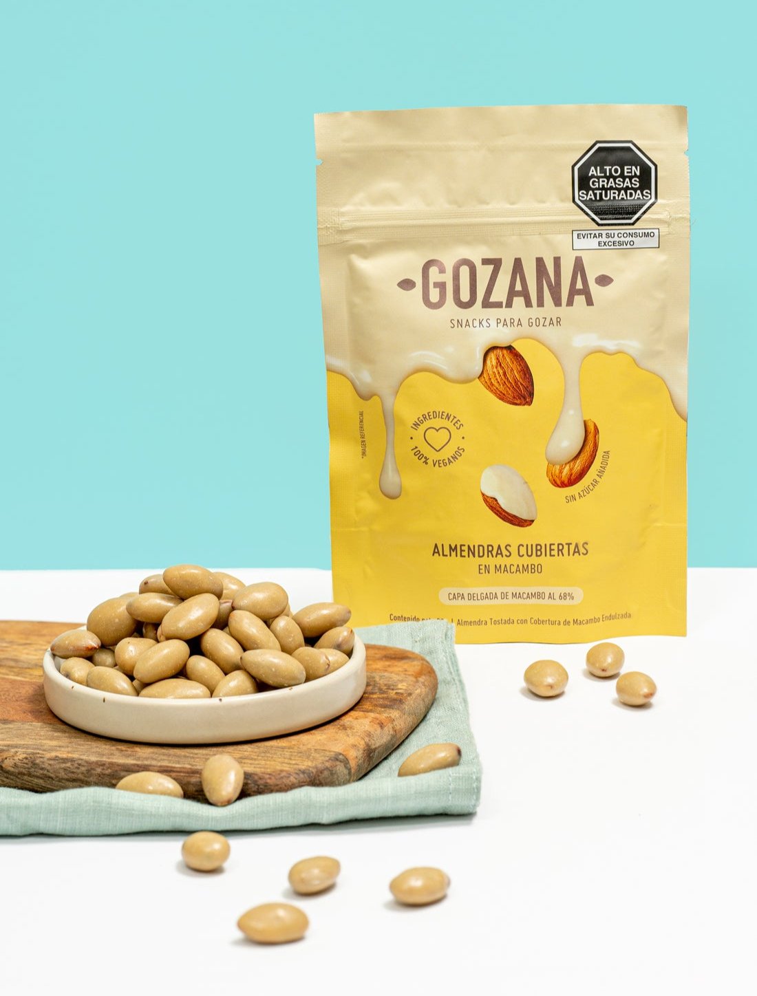 Almendras Cubiertas en Macambo